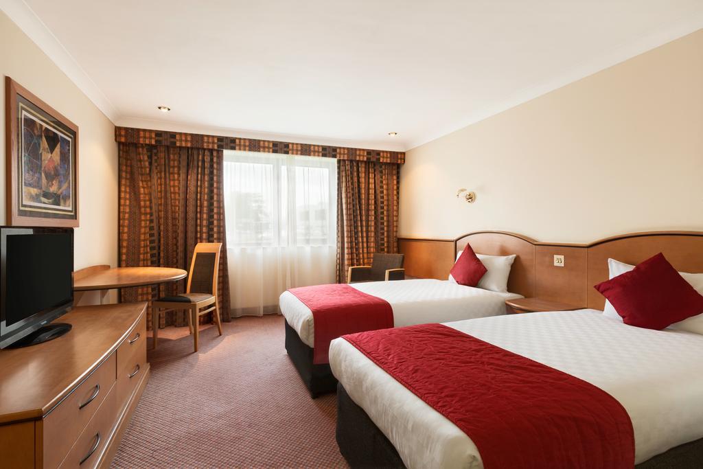 Ramada Hatfield แฮตฟิลด์ ภายนอก รูปภาพ