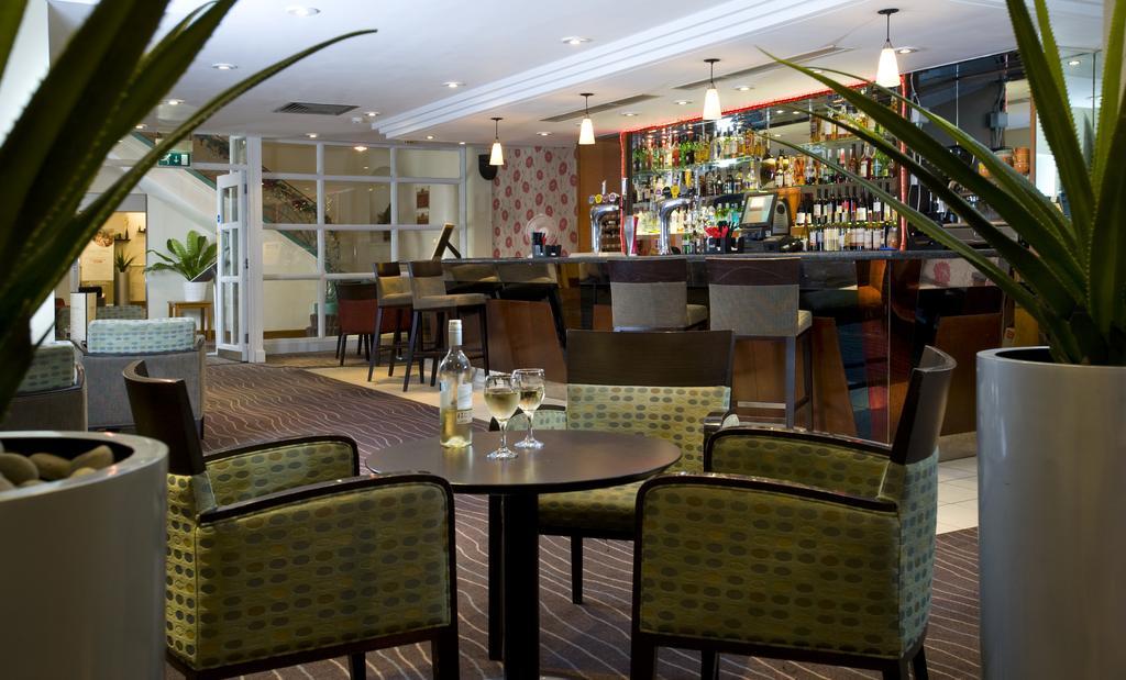 Ramada Hatfield แฮตฟิลด์ ร้านอาหาร รูปภาพ